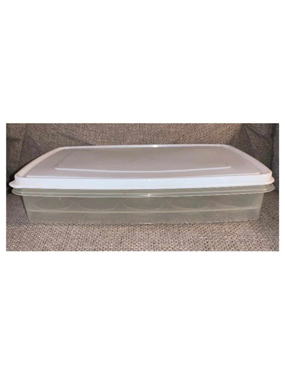 Rubbermaid Servin' Saver 20 Deviled Egg Keeper Container w/ White Lid